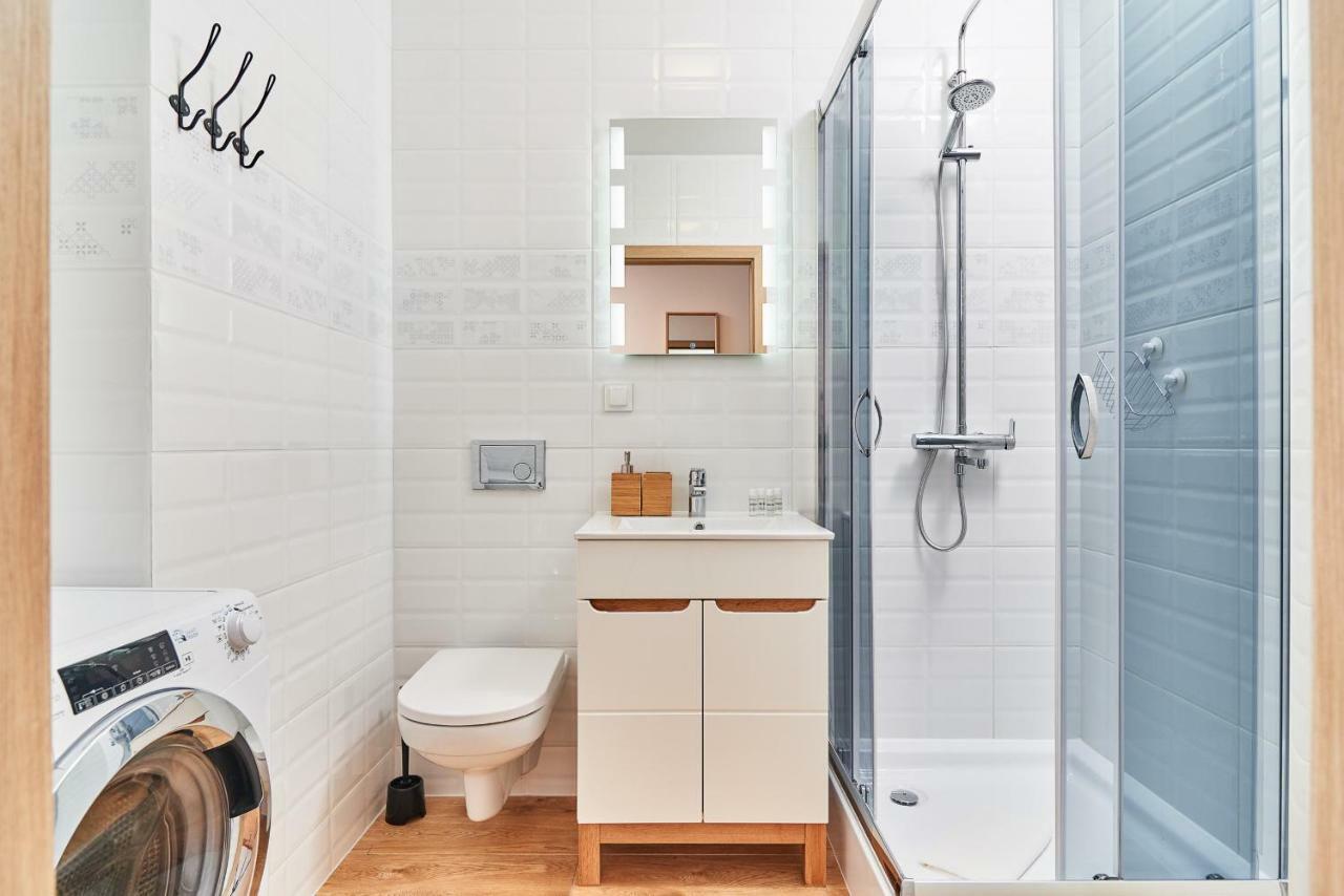 Vintage Apartment In New Estate With Parking - Krzyki Wroclaw By Noclegi Renters Exterior photo