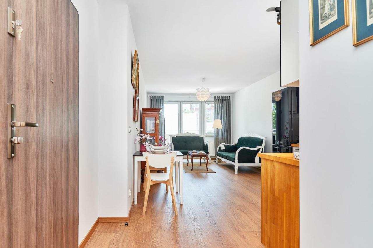 Vintage Apartment In New Estate With Parking - Krzyki Wroclaw By Noclegi Renters Exterior photo